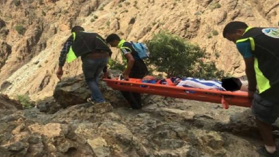 مراكش:قرد يسقط حجرا كبيرا على سائح مغربي ويقتله بمنطقة جبلية