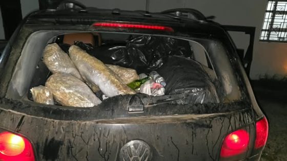 إحباط عملية تهريب مخدرات وحجز سيارةبخميس متوح نواحي الجديدة