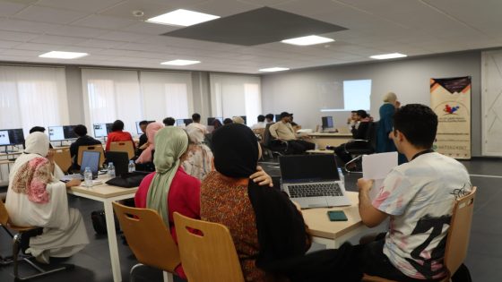 اختتام الدورة التكوينية حول إنشاء وتصميم المواقع الإلكترونية بطانطان: تأكيد على أهمية التكنولوجيا في التنمية المحلية